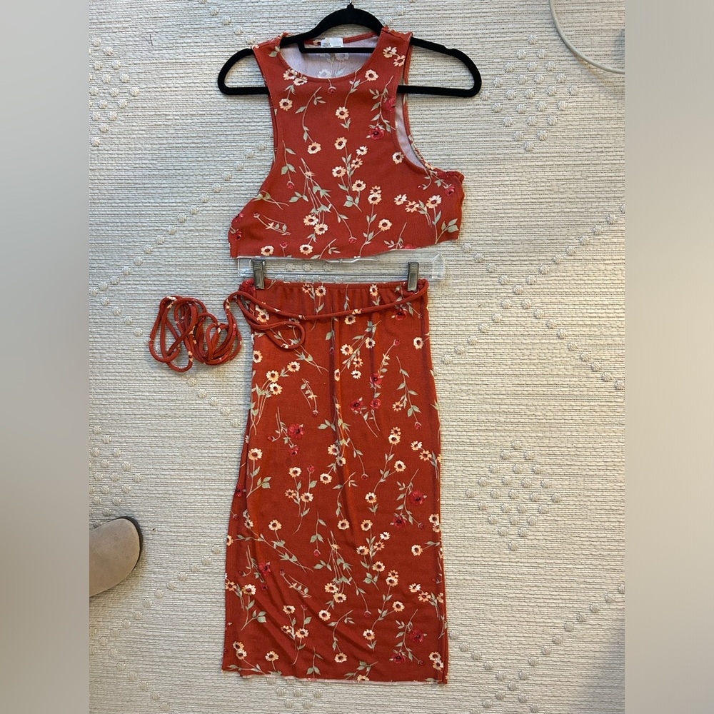 WeWoreWhat Red Floral Skirt Set